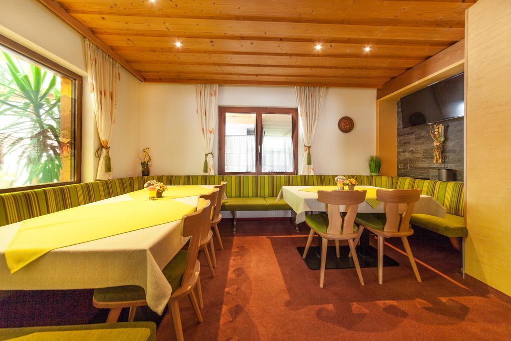 Haus Gafrina Bed and Breakfast Schruns Buitenkant foto